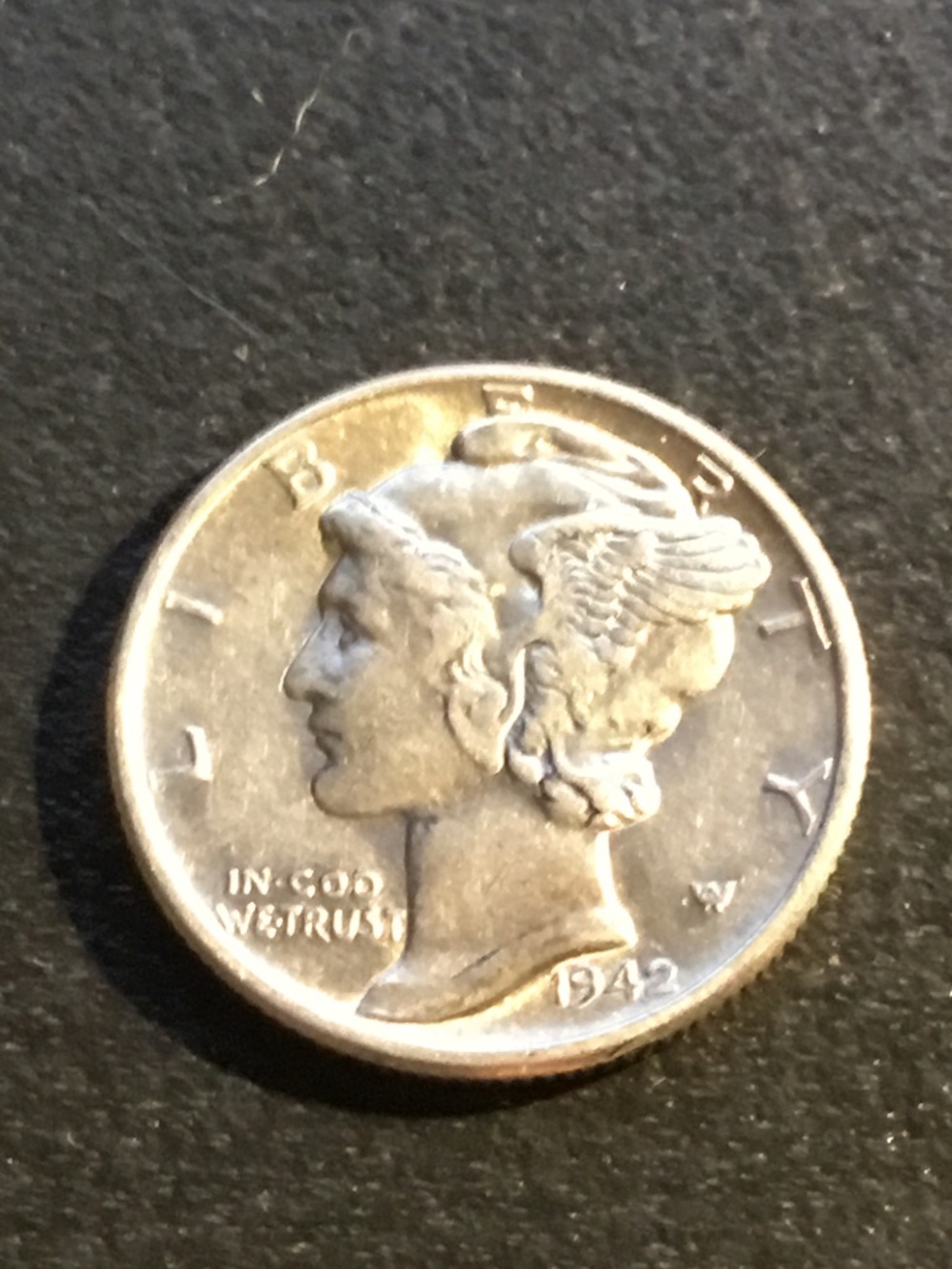 1942-P AU Mercury Dime==Silver 90%==Very Fine==We like offerings==